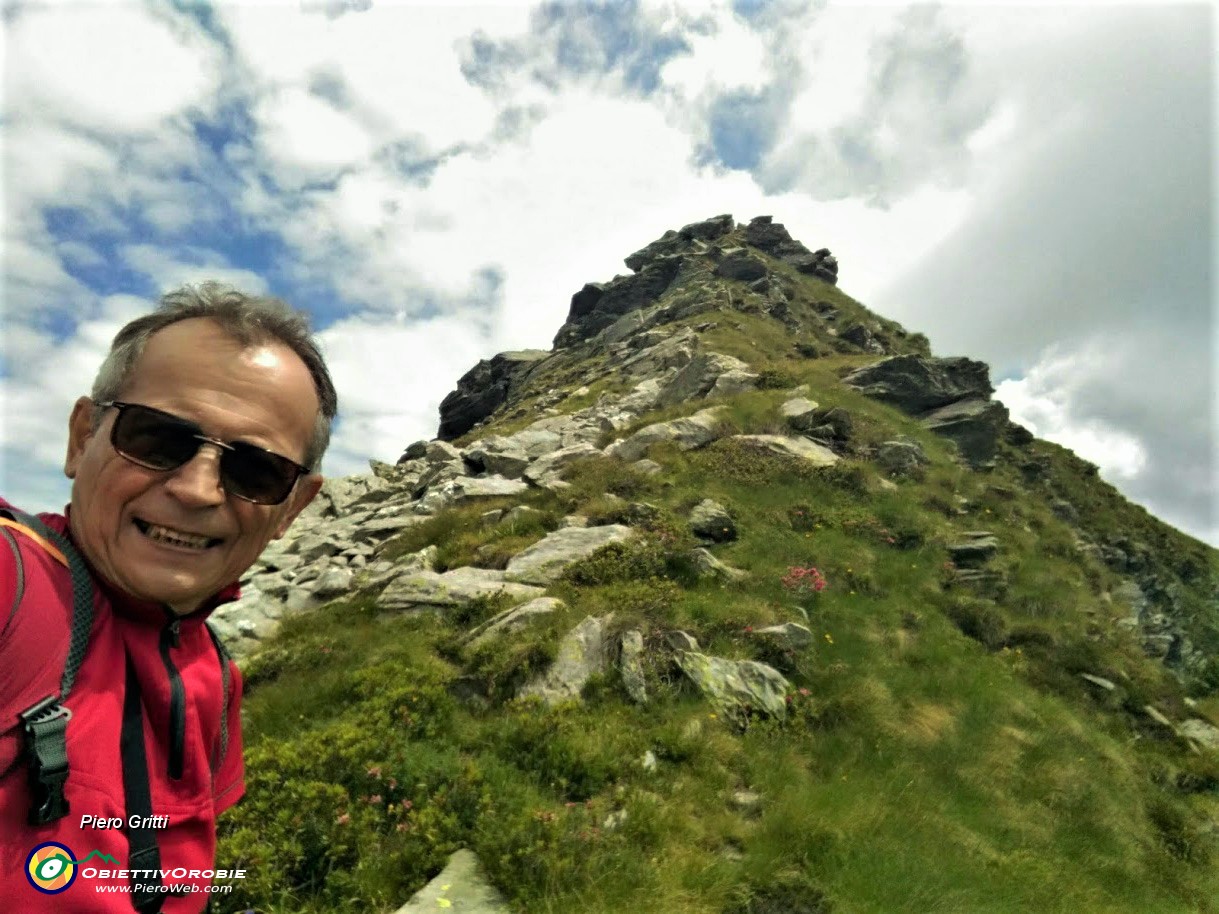 03 Ultimo strappo di salita al Monte Tartano (2292 m).jpg